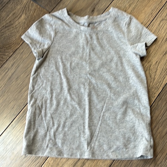 Size 5t shirts - Picture 2 of 5